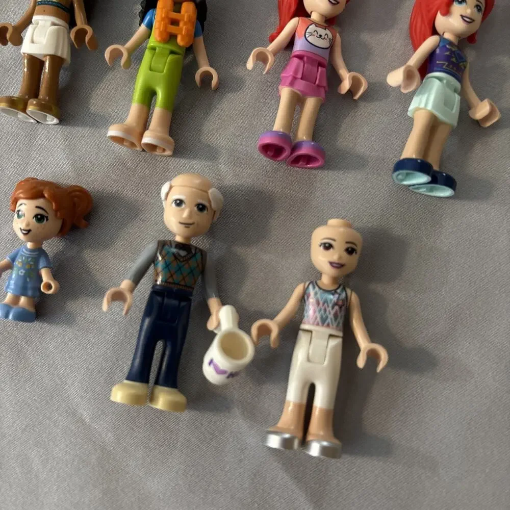 Lego Friends Random Female Girl Accessories Minifigures Marcel Ava, Lot of 12
